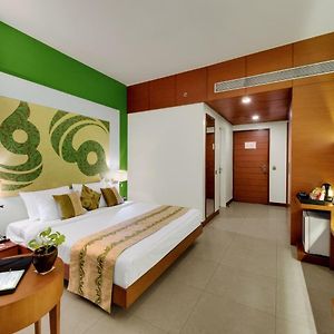 Winter Green Room